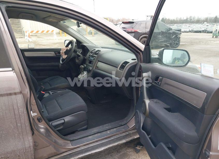 Photo 5 of 2011 Honda Cr-v LX (VIN 5J6RE4H33BL039563)