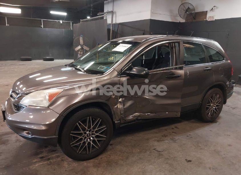 Photo 6 of 2011 Honda Cr-v LX (VIN 5J6RE4H33BL083157)