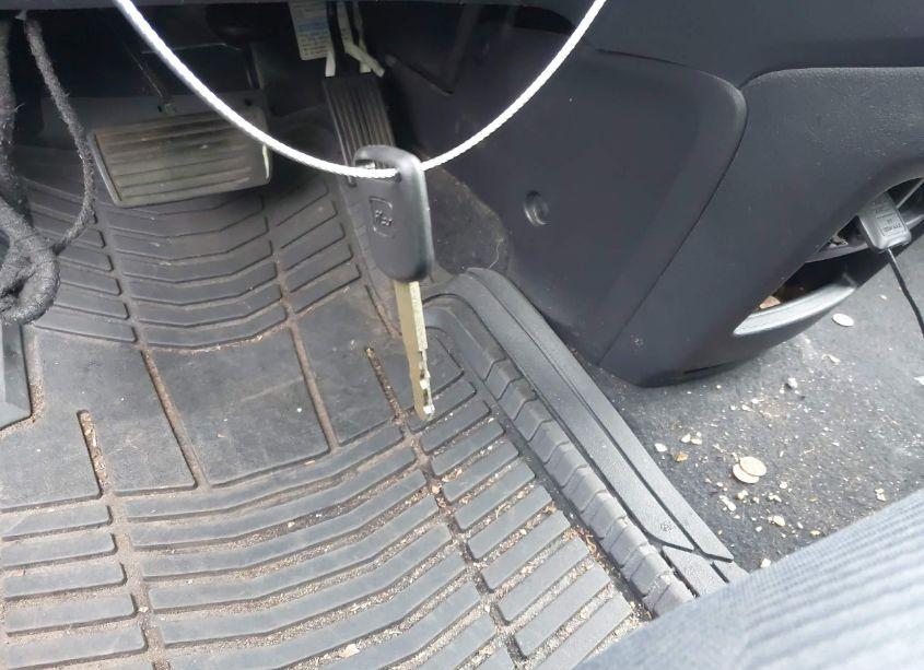 Photo 11 of 2010 Honda Cr-v LX (VIN 5J6RE4H35AL032757)