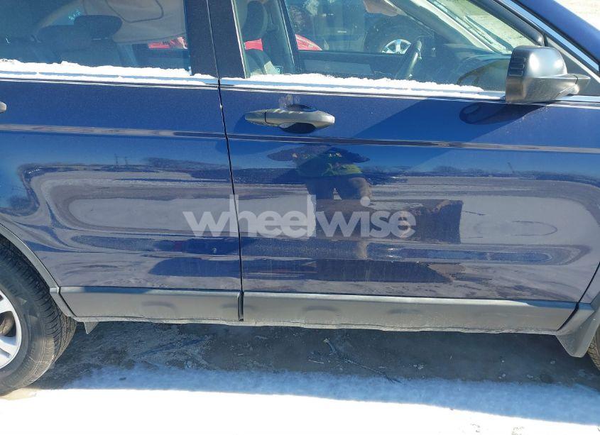 Photo 13 of 2010 Honda Cr-v LX (VIN 5J6RE4H38AL011028)