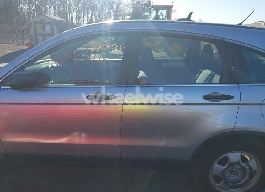 Photo 15 of 2010 Honda Cr-v LX (VIN 5J6RE4H39AL007098)