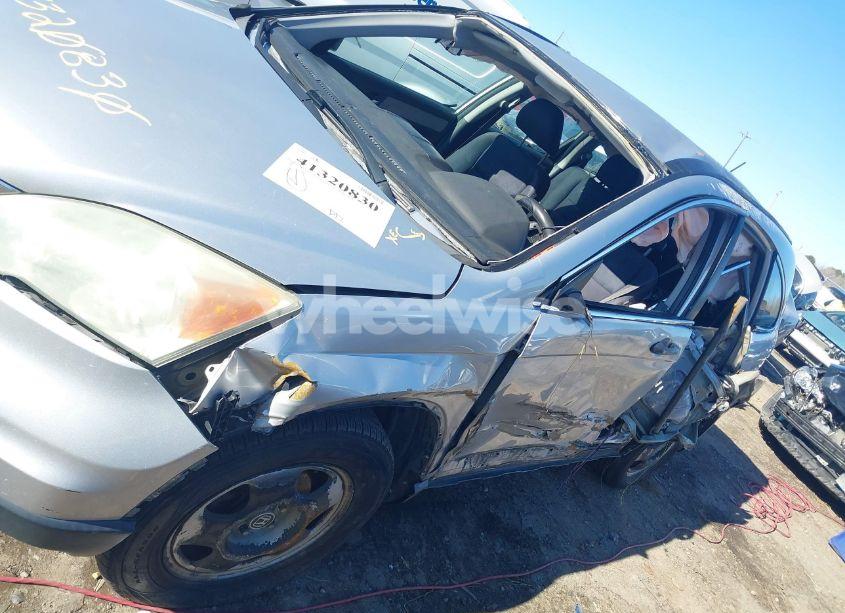 Photo 13 of 2010 Honda Cr-v LX (VIN 5J6RE4H39AL048895)