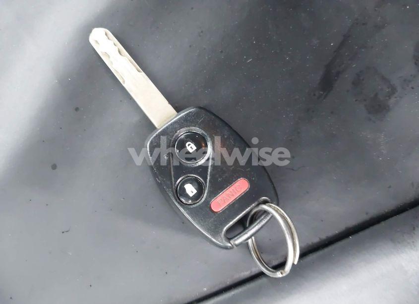 Photo 11 of 2011 Honda Cr-v LX (VIN 5J6RE4H39BL008043)