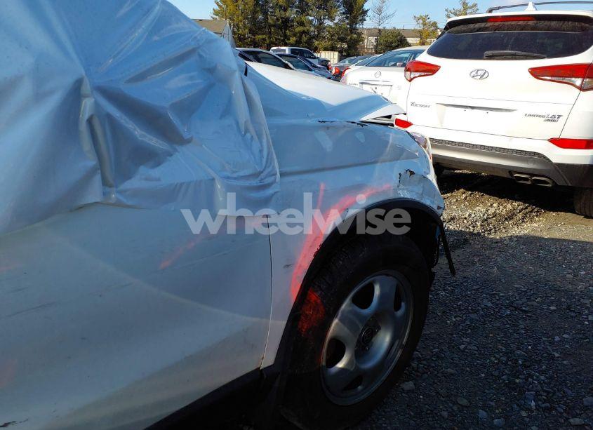 Photo 19 of 2010 Honda Cr-v LX (VIN 5J6RE4H3XAL040479)