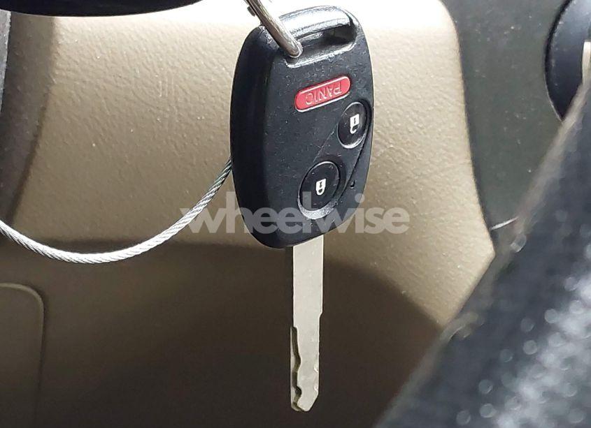 Photo 11 of 2010 Honda Cr-v LX (VIN 5J6RE4H3XAL053443)