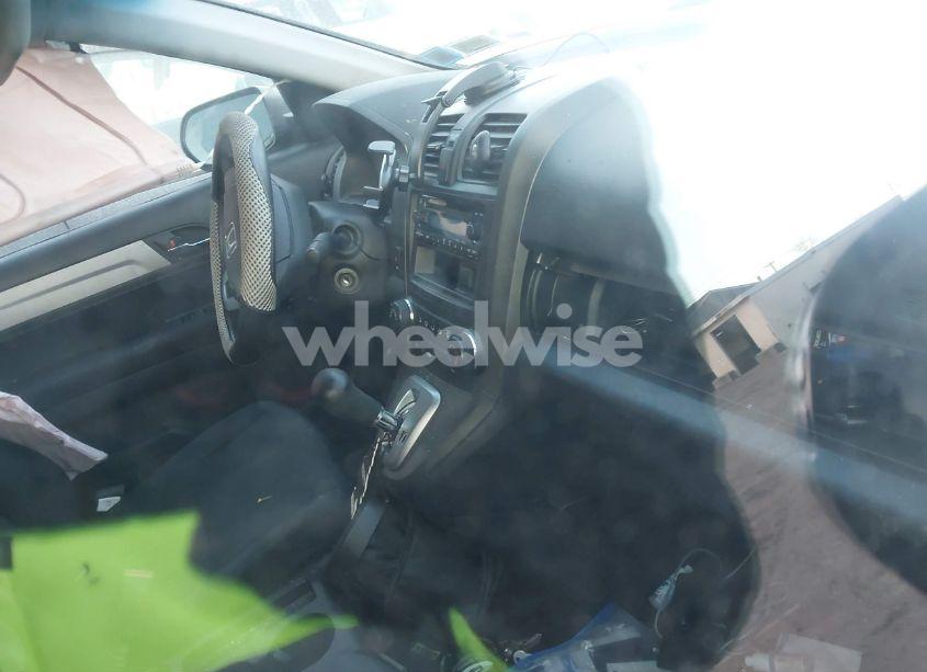 Photo 5 of 2011 Honda Cr-v LX (VIN 5J6RE4H3XBL066761)