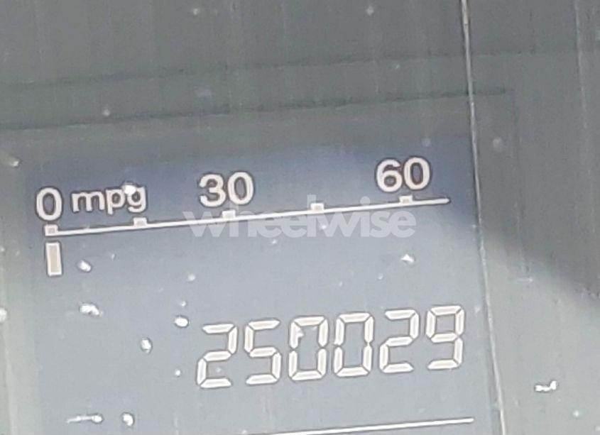 Photo 15 of 2011 Honda Cr-v SE (VIN 5J6RE4H41BL061215)