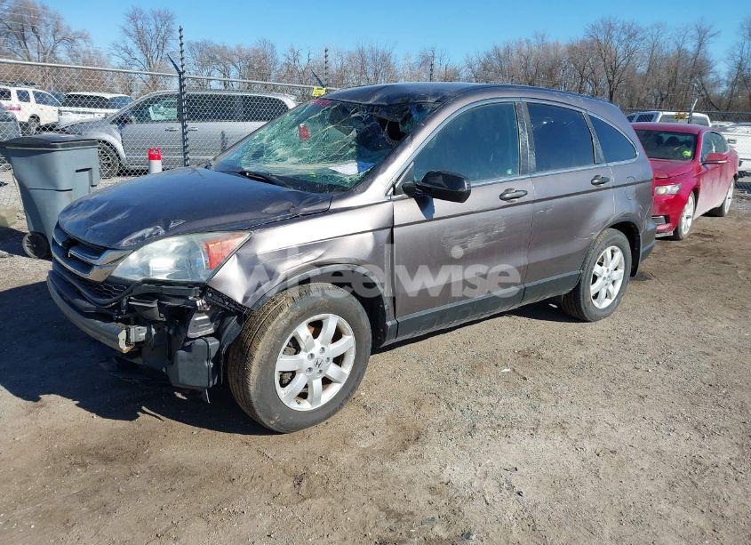 Photo 2 of 2011 Honda Cr-v SE (VIN 5J6RE4H44BL096976)