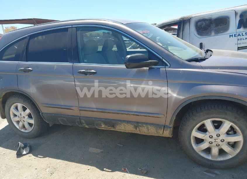 Photo 13 of 2011 Honda Cr-v SE (VIN 5J6RE4H46BL008641)