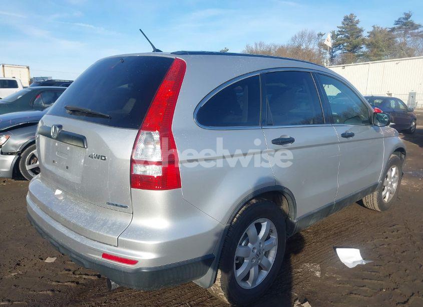 Photo 4 of 2011 Honda Cr-v SE (VIN 5J6RE4H49BL017365)
