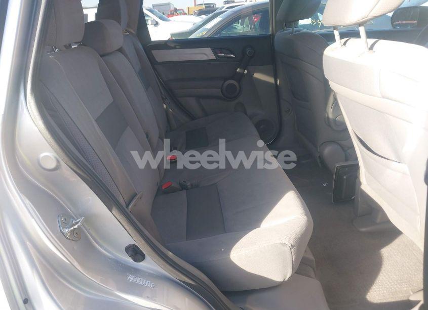 Photo 8 of 2011 Honda Cr-v SE (VIN 5J6RE4H49BL017365)