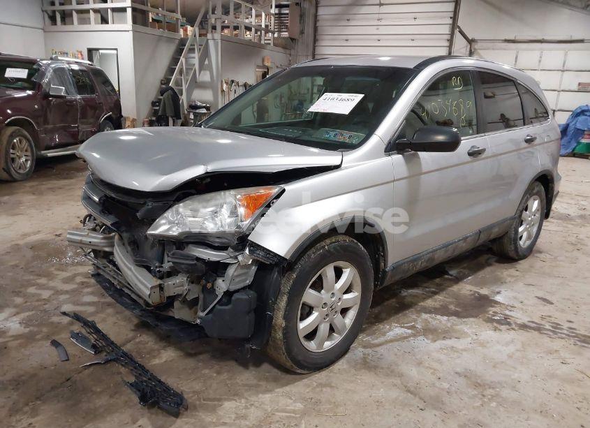 Photo 2 of 2011 Honda Cr-v SE (VIN 5J6RE4H49BL114758)