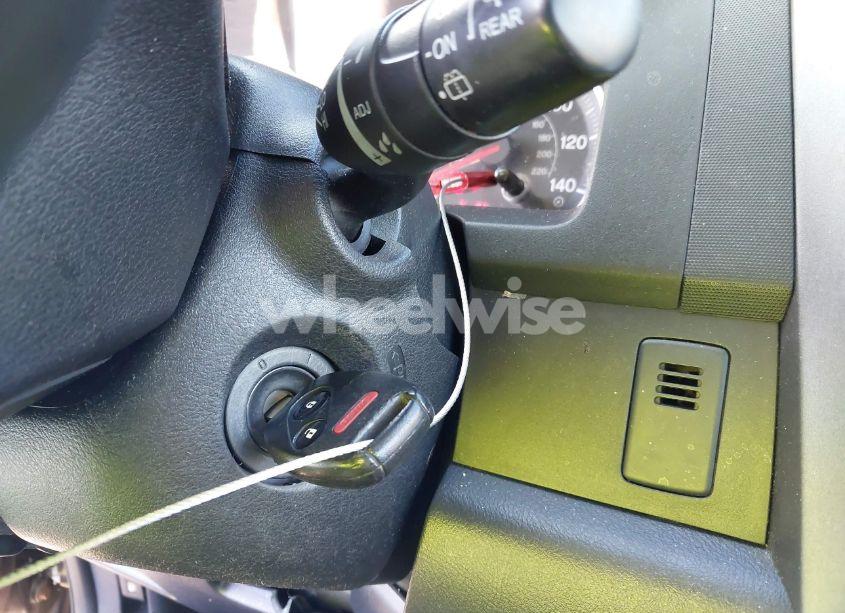 Photo 11 of 2010 Honda Cr-v EX-L (VIN 5J6RE4H70AL066852)