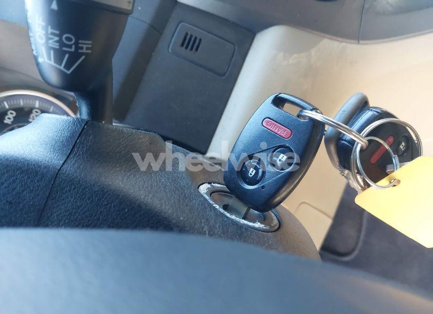 Photo 11 of 2010 Honda Cr-v EX-L (VIN 5J6RE4H71AL044357)