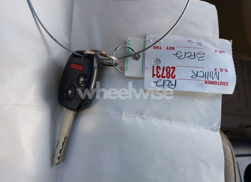 Photo 11 of 2010 Honda Cr-v EX-L (VIN 5J6RE4H71AL069775)