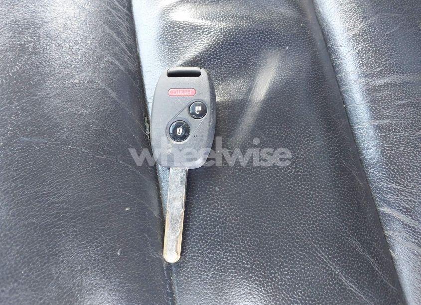 Photo 11 of 2010 Honda Cr-v EX-L (VIN 5J6RE4H74AL066305)