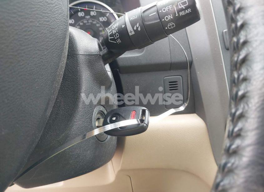 Photo 11 of 2010 Honda Cr-v EX-L (VIN 5J6RE4H76AL086572)