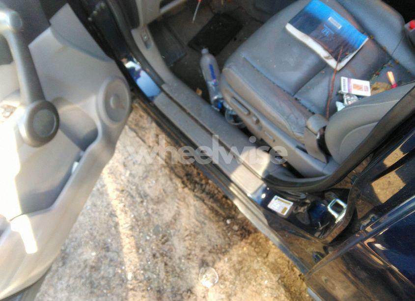 Photo 12 of 2011 Honda Cr-v EX-L (VIN 5J6RE4H79BL081531)