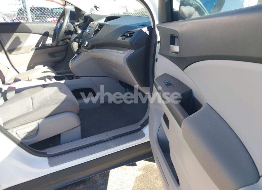 Photo 5 of 2013 Honda Cr-v LX (VIN 5J6RM3H32DL038663)