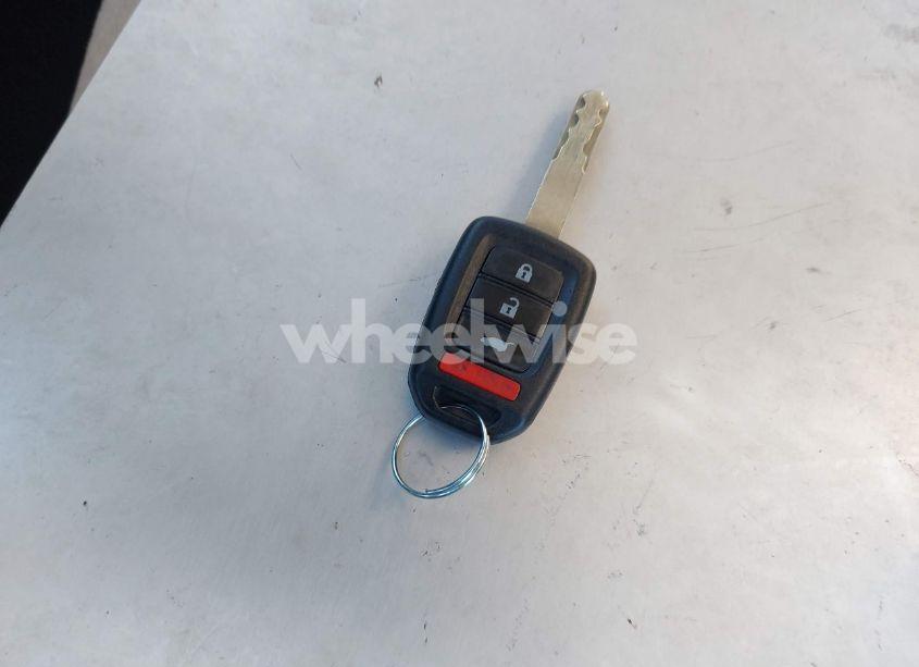 Photo 11 of 2015 Honda Cr-v LX (VIN 5J6RM3H32FL003804)