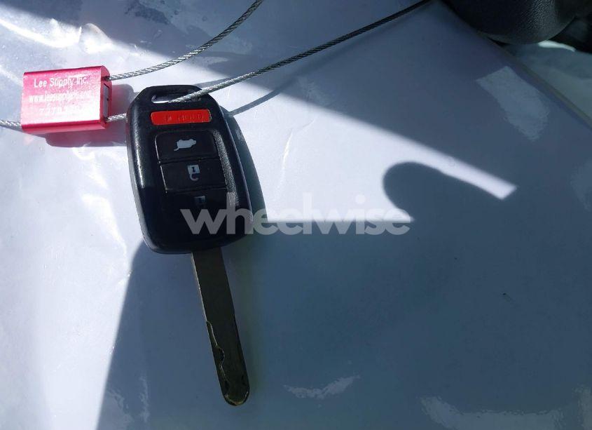 Photo 11 of 2015 Honda Cr-v LX (VIN 5J6RM3H36FL002624)