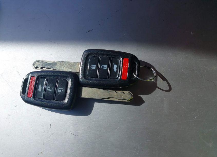 Photo 11 of 2016 Honda Cr-v SE (VIN 5J6RM3H4XGL011885)