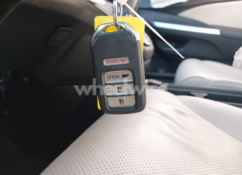 Photo 11 of 2016 Honda Cr-v TOURING (VIN 5J6RM3H90GL010353)