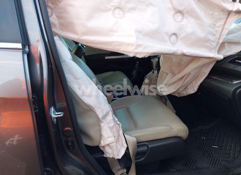 Photo 5 of 2015 Honda Cr-v TOURING (VIN 5J6RM3H92FL021076)