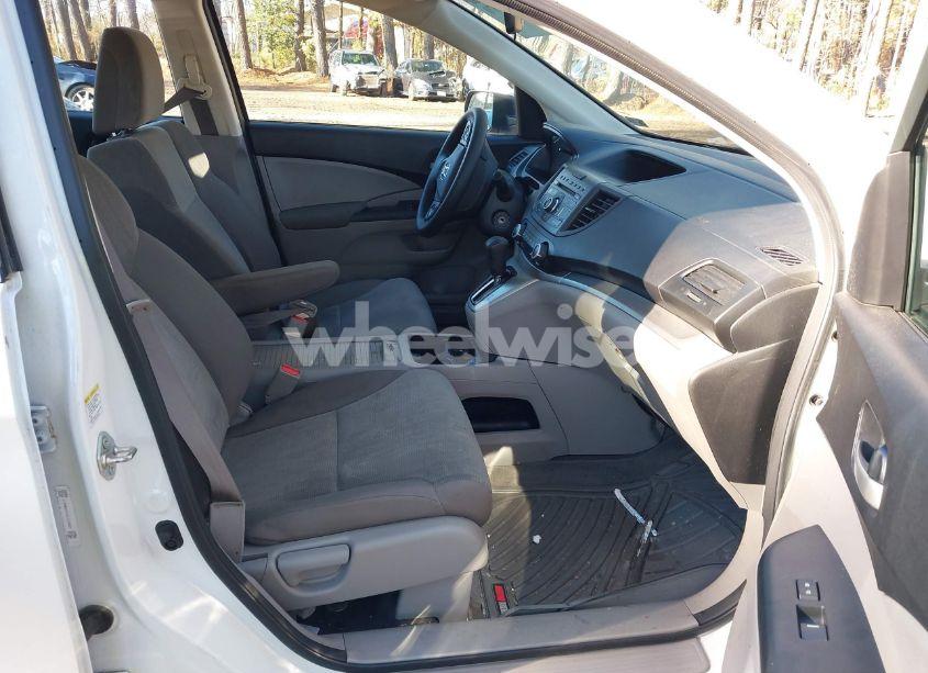 Photo 5 of 2014 Honda Cr-v LX (VIN 5J6RM4H30EL025966)