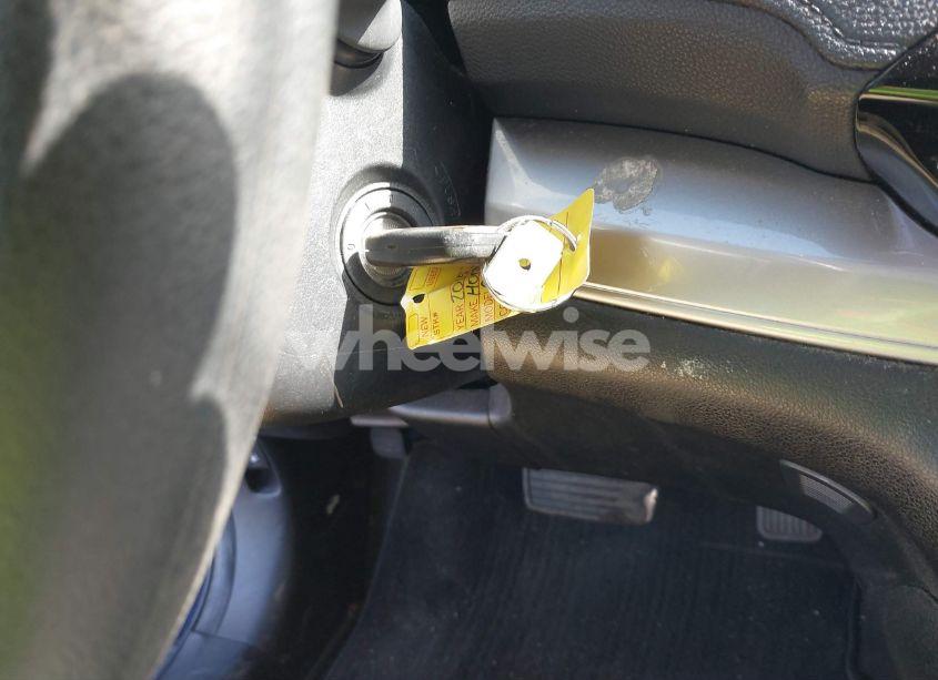 Photo 11 of 2015 Honda Cr-v LX (VIN 5J6RM4H30FL094576)