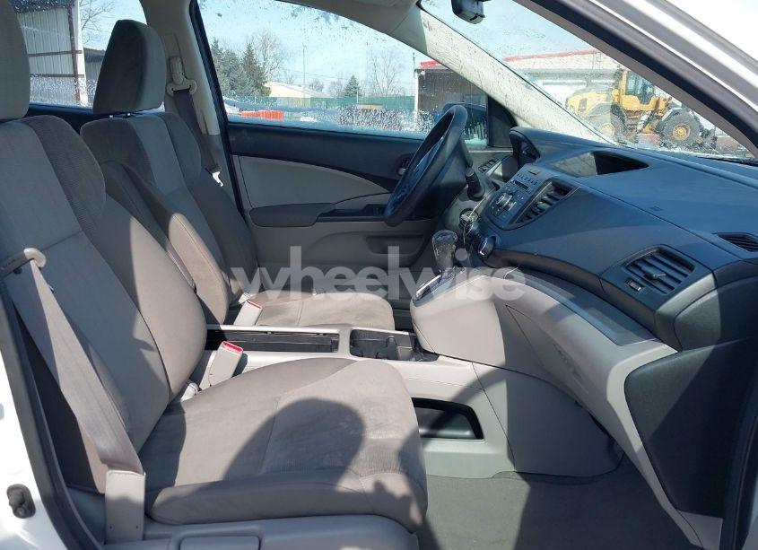 Photo 5 of 2014 Honda Cr-v LX (VIN 5J6RM4H32EL095839)