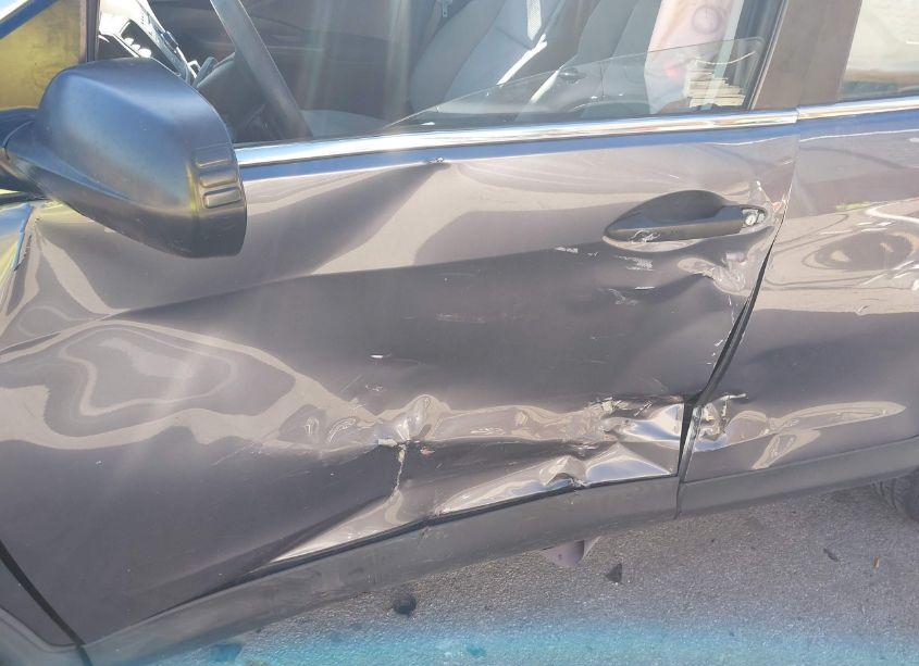 Photo 6 of 2015 Honda Cr-v LX (VIN 5J6RM4H32FL004733)