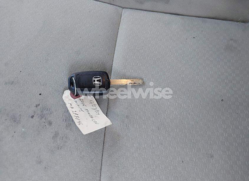 Photo 11 of 2016 Honda Cr-v LX (VIN 5J6RM4H32GL109208)