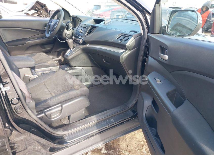 Photo 5 of 2016 Honda Cr-v LX (VIN 5J6RM4H33GL005035)