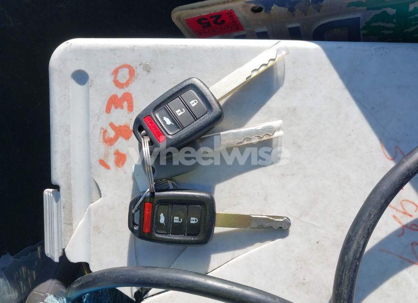 Photo 11 of 2016 Honda Cr-v LX (VIN 5J6RM4H33GL009893)