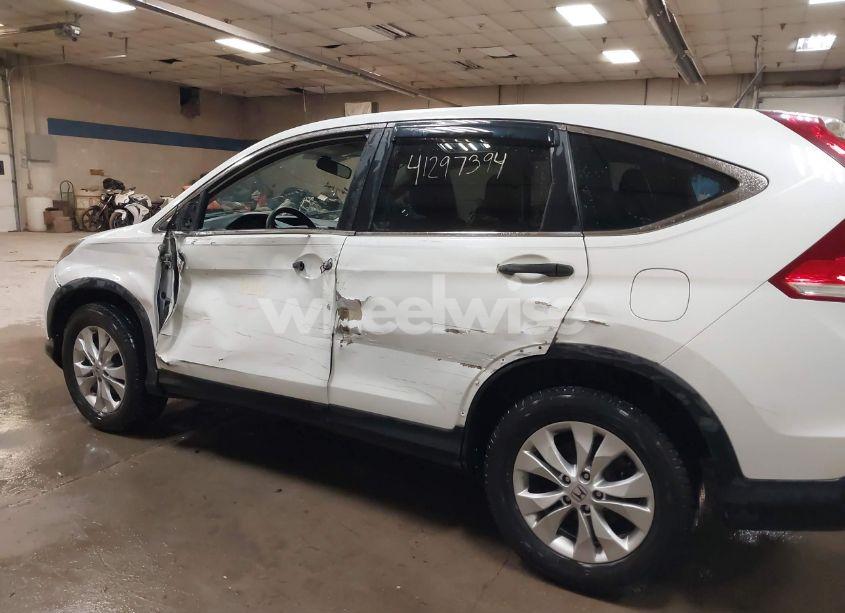 Photo 6 of 2014 Honda Cr-v LX (VIN 5J6RM4H35EL095835)