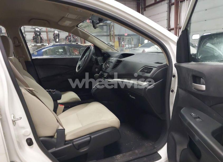 Photo 5 of 2016 Honda Cr-v LX (VIN 5J6RM4H36GL019849)