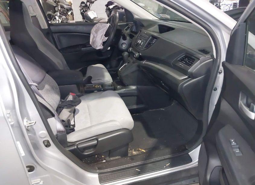 Photo 5 of 2016 Honda Cr-v LX (VIN 5J6RM4H3XGL023886)