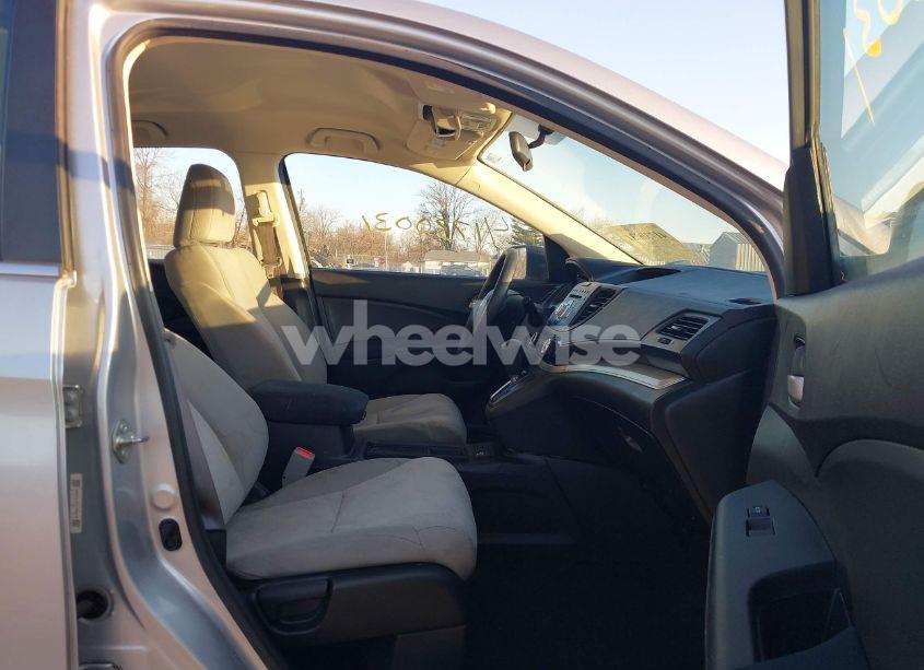 Photo 5 of 2016 Honda Cr-v LX (VIN 5J6RM4H3XGL119498)