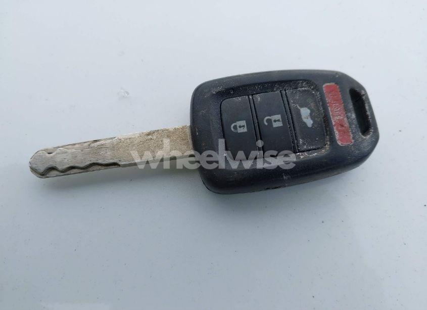 Photo 11 of 2016 Honda Cr-v SE (VIN 5J6RM4H46GL091174)