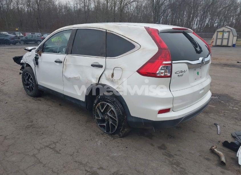 Photo 3 of 2016 Honda Cr-v SE (VIN 5J6RM4H47GL097999)
