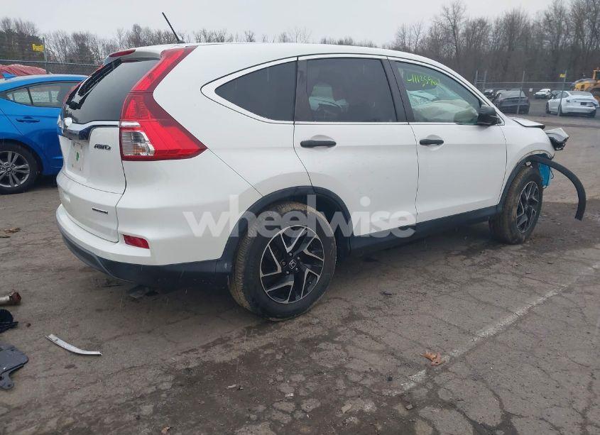 Photo 4 of 2016 Honda Cr-v SE (VIN 5J6RM4H47GL097999)