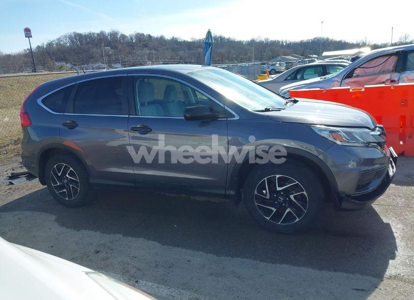 Photo 13 of 2016 Honda Cr-v SE (VIN 5J6RM4H47GL103493)