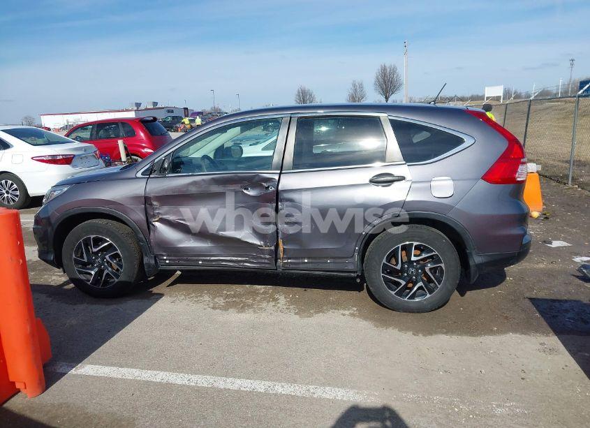 Photo 14 of 2016 Honda Cr-v SE (VIN 5J6RM4H47GL103493)