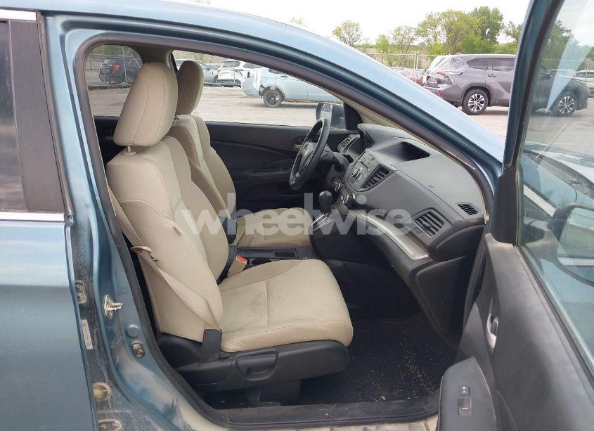 Photo 5 of 2016 Honda Cr-v SE (VIN 5J6RM4H48GL056636)