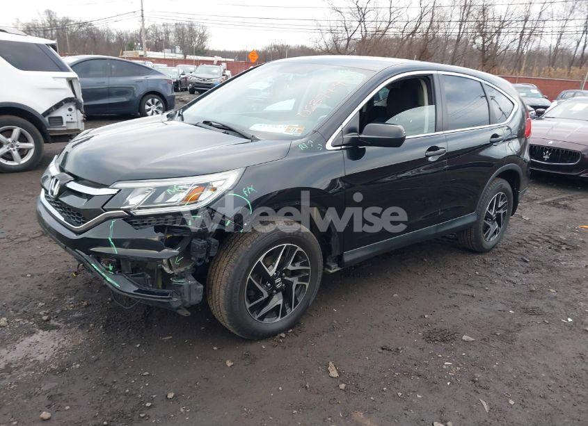 Photo 2 of 2016 Honda Cr-v SE (VIN 5J6RM4H4XGL023749)