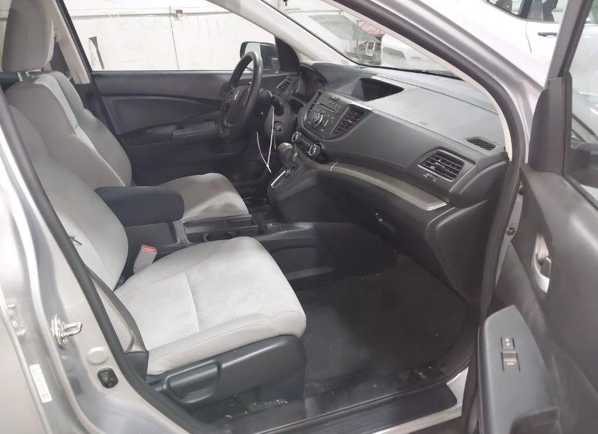 Photo 5 of 2016 Honda Cr-v SE (VIN 5J6RM4H4XGL066374)