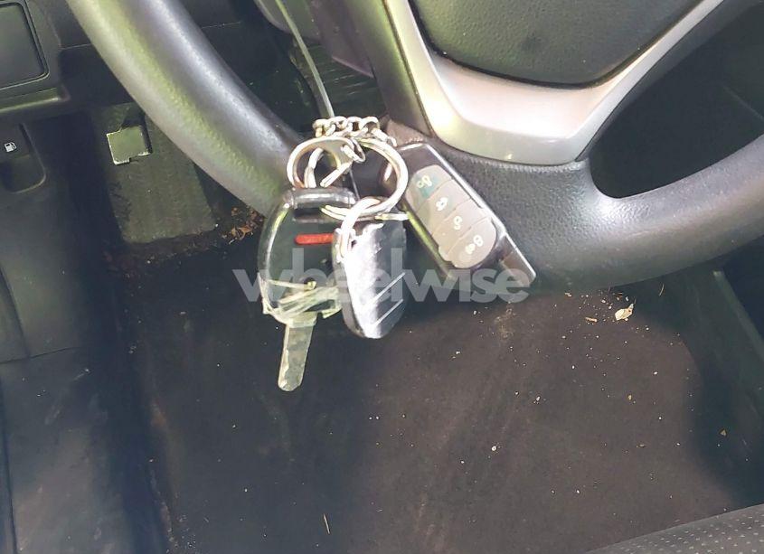 Photo 11 of 2012 Honda Cr-v EX (VIN 5J6RM4H5XCL010101)