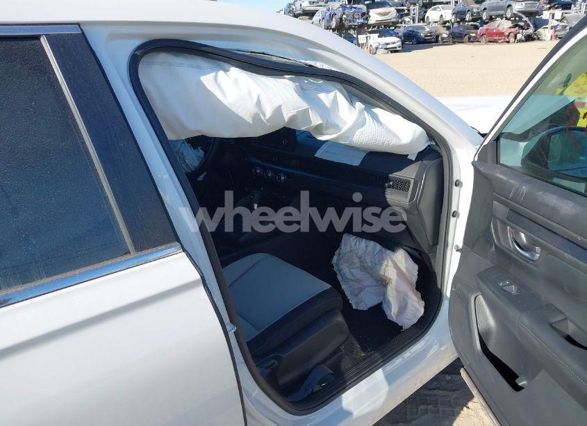 Photo 5 of 2025 Honda Cr-v LX 2WD (VIN 5J6RS3H24SL003407)