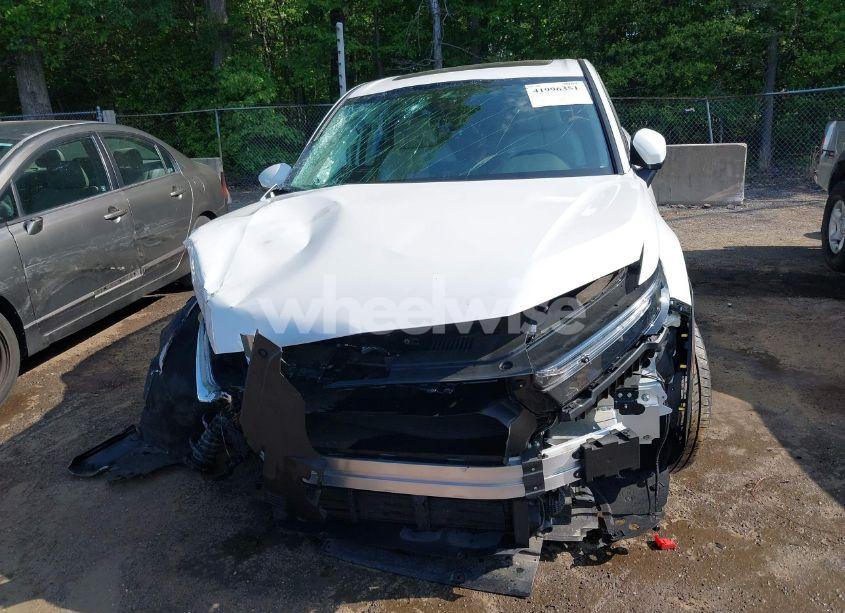 Photo 6 of 2023 Honda Cr-v EX-L AWD (VIN 5J6RS4H7XPL002741)